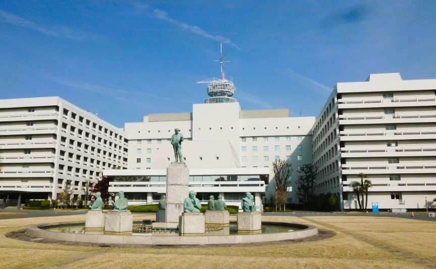 本社拠点